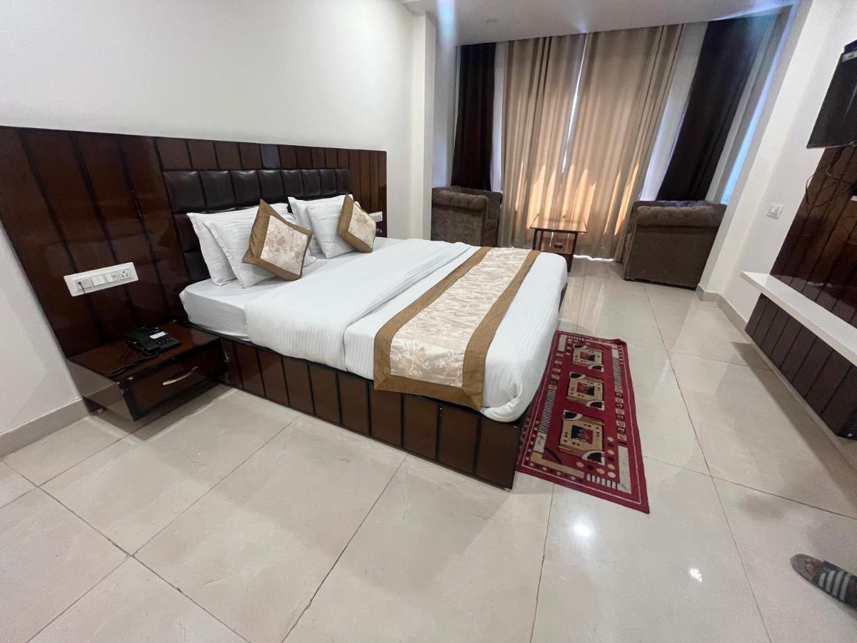 Alex Hotel